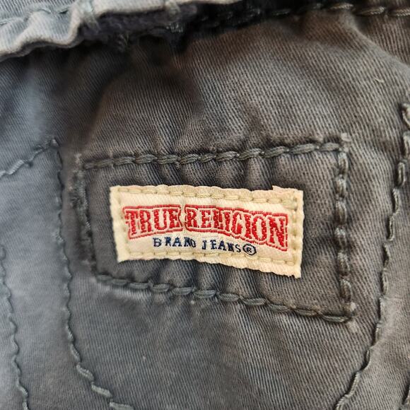 Y2K True Religion Shorts Size 38 Mens Cargo Grunge Skater Gray 11.5" Casual 00s - Picture 8 of 12